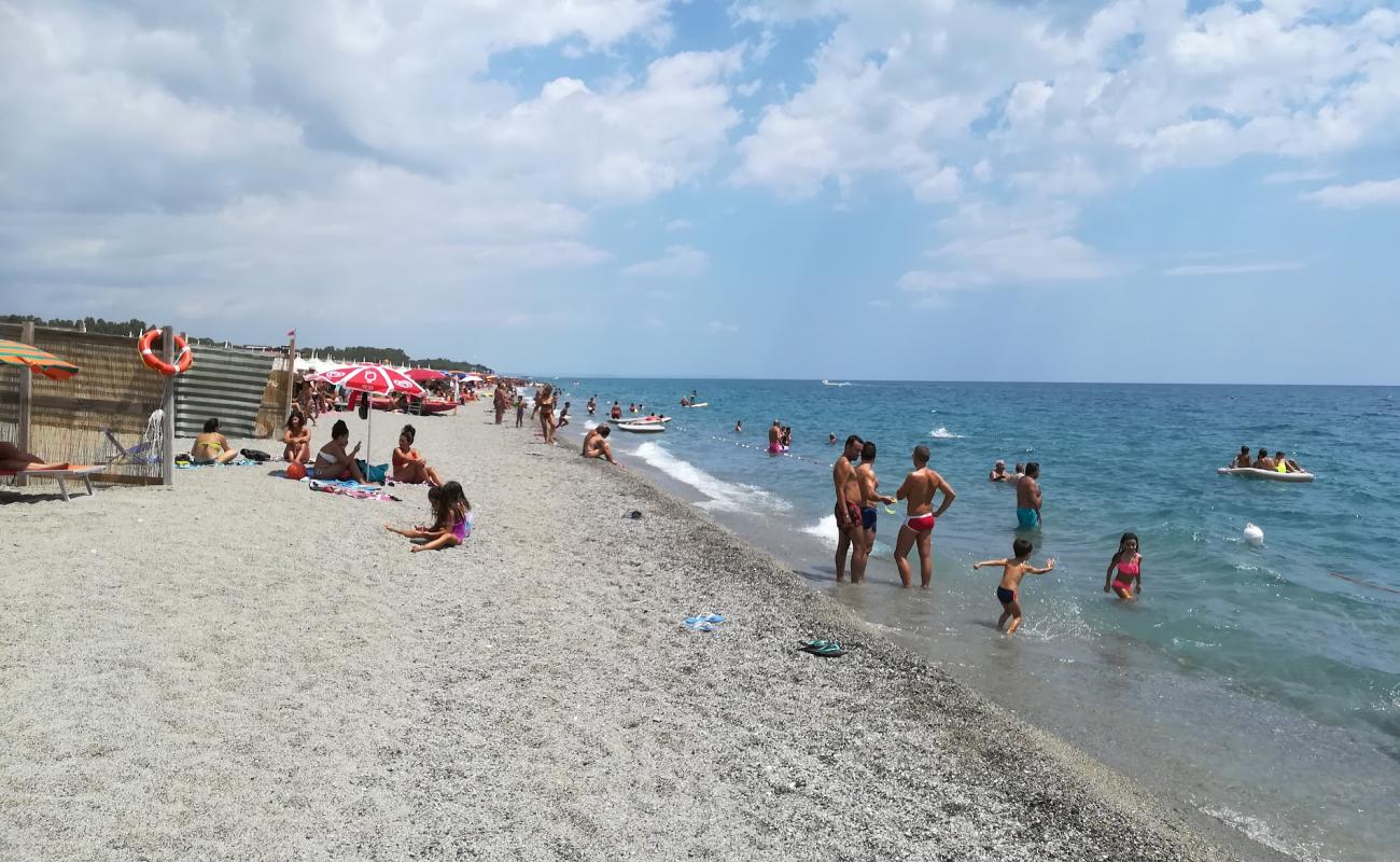 Catanzaro Lido beach II'in fotoğrafı parlak kum yüzey ile