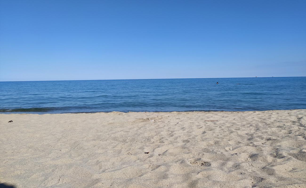 Crotone long beach II'in fotoğrafı parlak ince kum yüzey ile