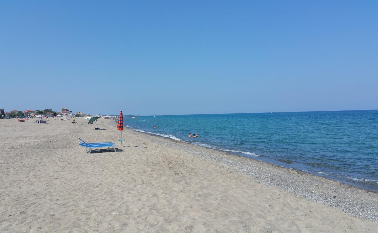 Torre Nuova Beach'in fotoğrafı açık bej kum yüzey ile