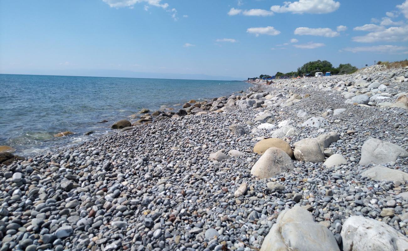 Marina di Amendolara III'in fotoğrafı gri çakıl taşı yüzey ile