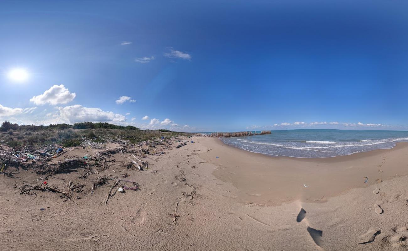 Spiaggia di Cauto'in fotoğrafı kahverengi kum yüzey ile