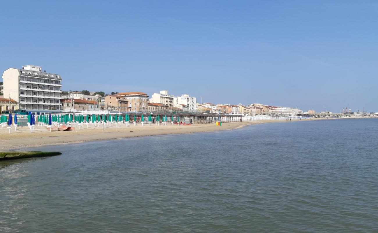 Falconara Beach'in fotoğrafı i̇nce bej kum yüzey ile