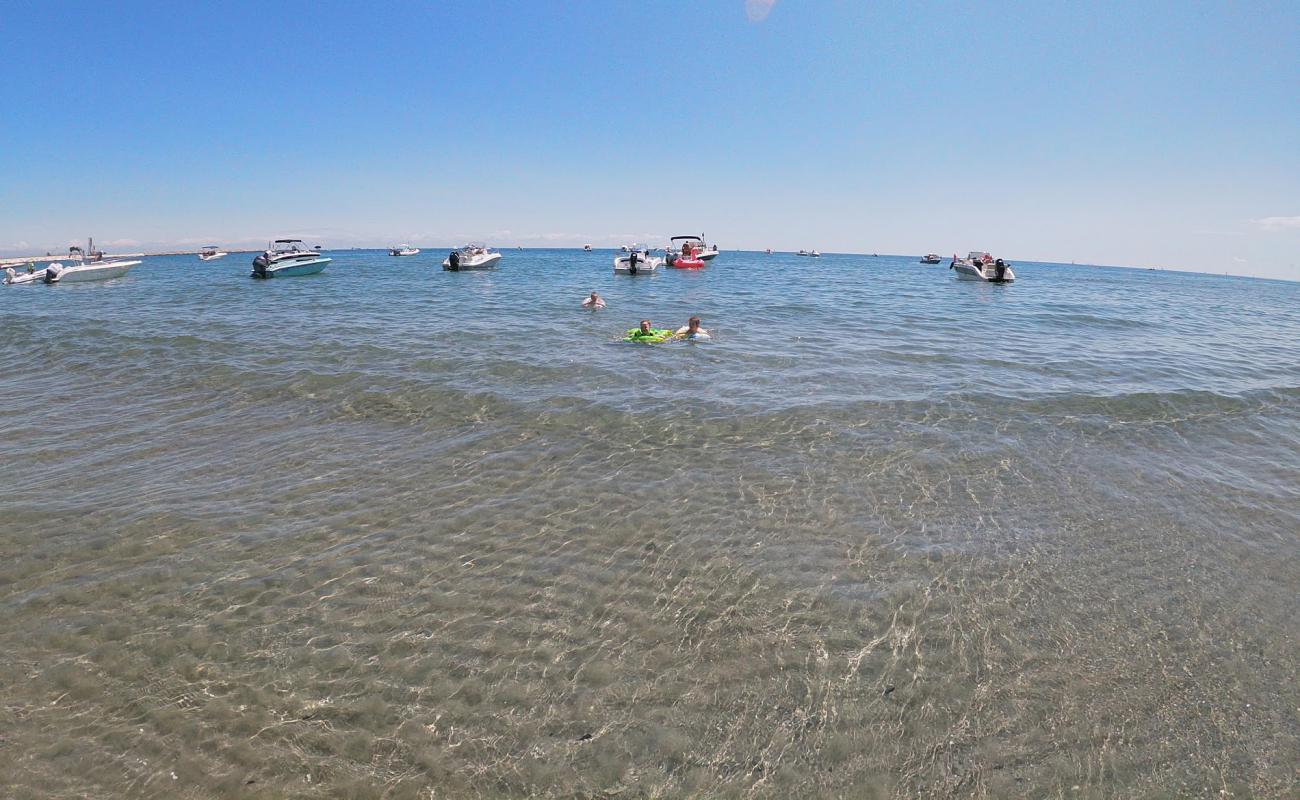 San Pietro beach'in fotoğrafı i̇nce gri kum yüzey ile