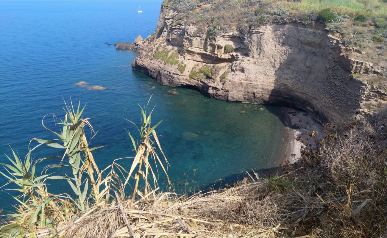 Parata Grande'in fotoğrafı çakıl ile kum yüzey ile