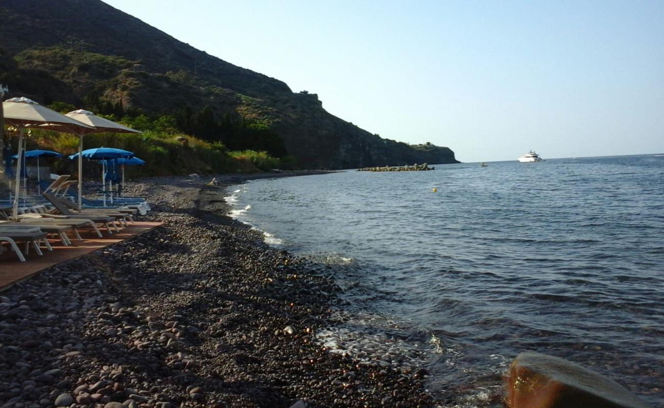 Spiaggia di Santa Marina'in fotoğrafı kayalık arazi yüzey ile