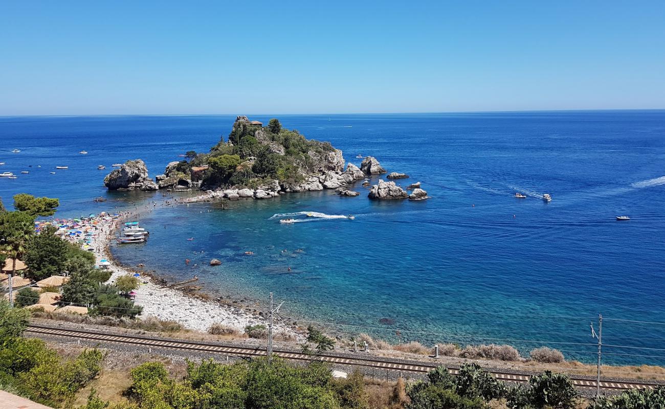 Isola Bella'in fotoğrafı gri çakıl taşı yüzey ile