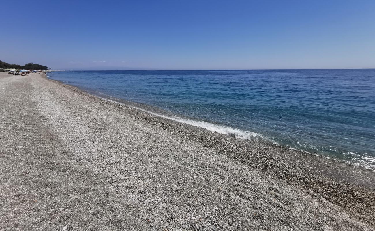 San Marco di Calatabiano'in fotoğrafı gri ince çakıl taş yüzey ile