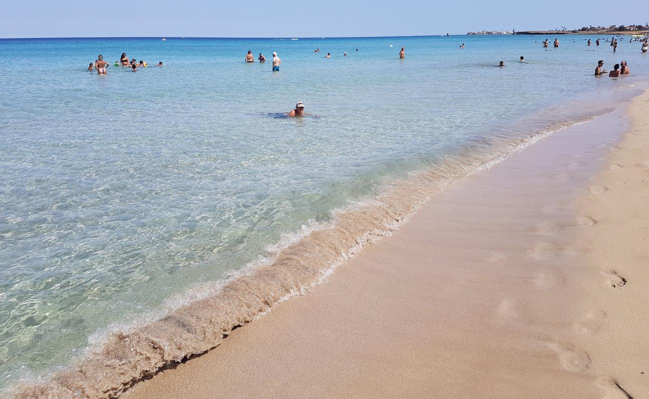 San Lorenzo Plajı'in fotoğrafı i̇nce kahverengi kum yüzey ile