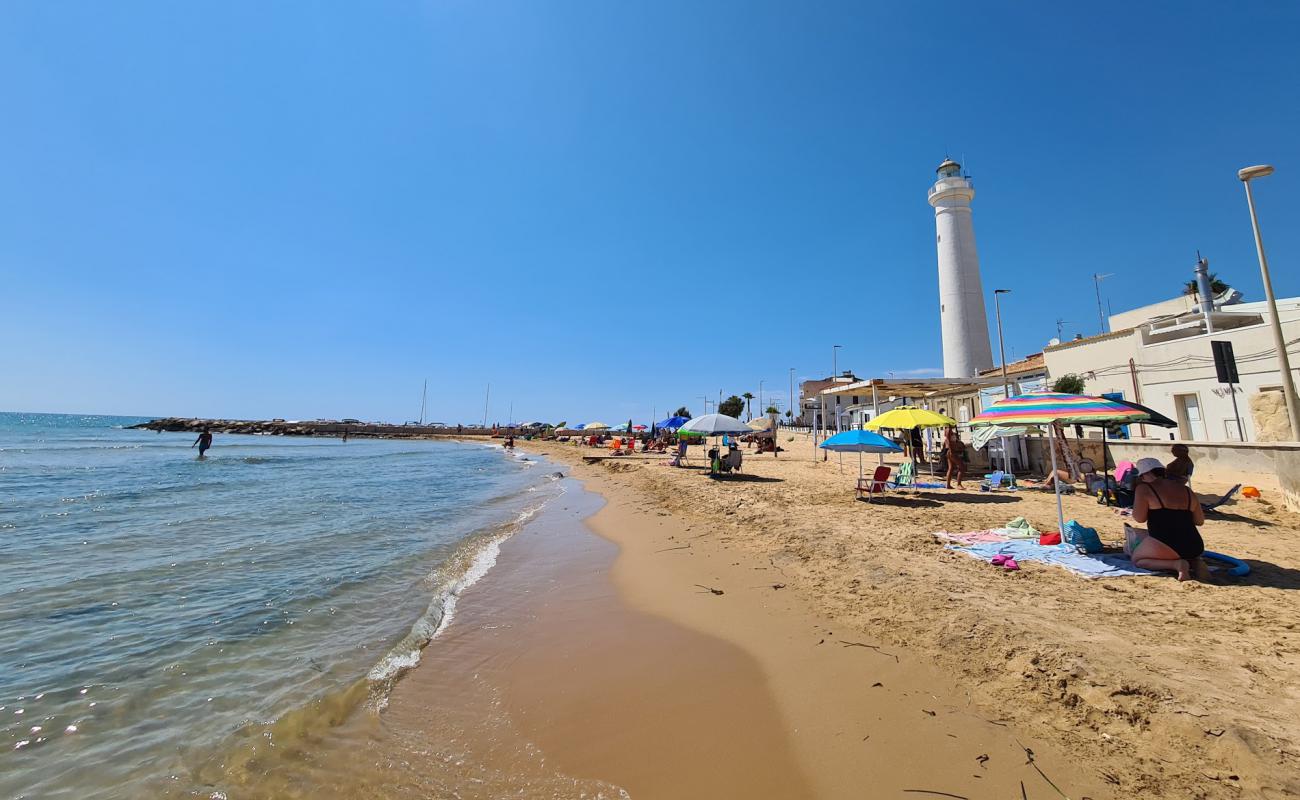 Punta Secca'in fotoğrafı parlak kum yüzey ile