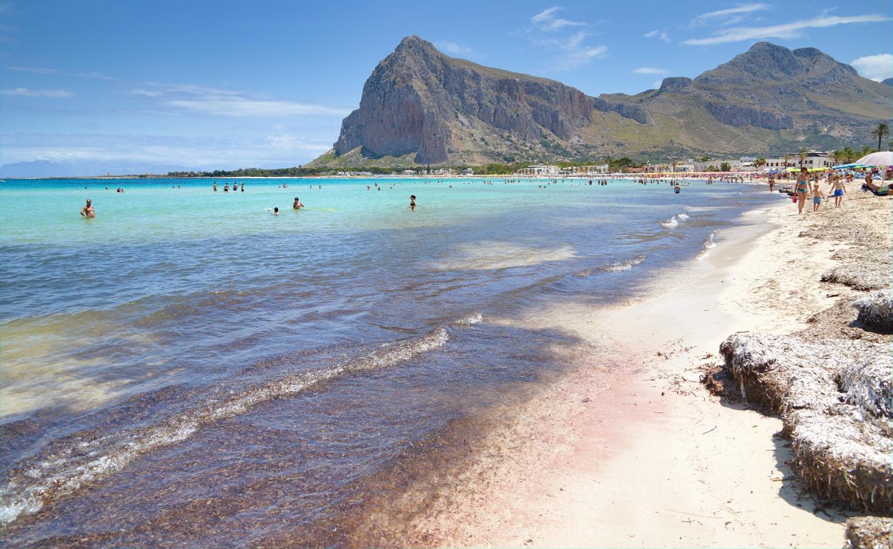 Spiaggia San Vito lo Capo'in fotoğrafı beyaz kum yüzey ile