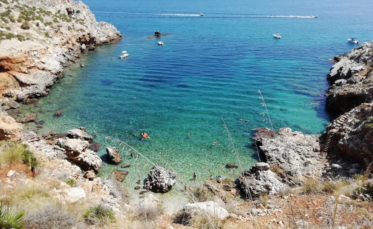 Cala Rossa'in fotoğrafı kayalık arazi yüzey ile