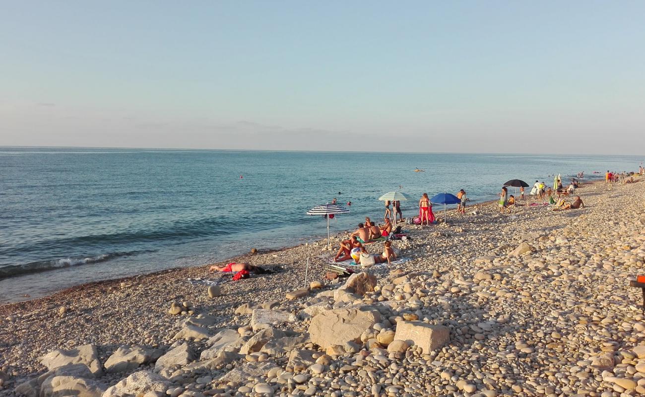 Spiaggia Lungomare di Tusa'in fotoğrafı bej çakıl yüzey ile