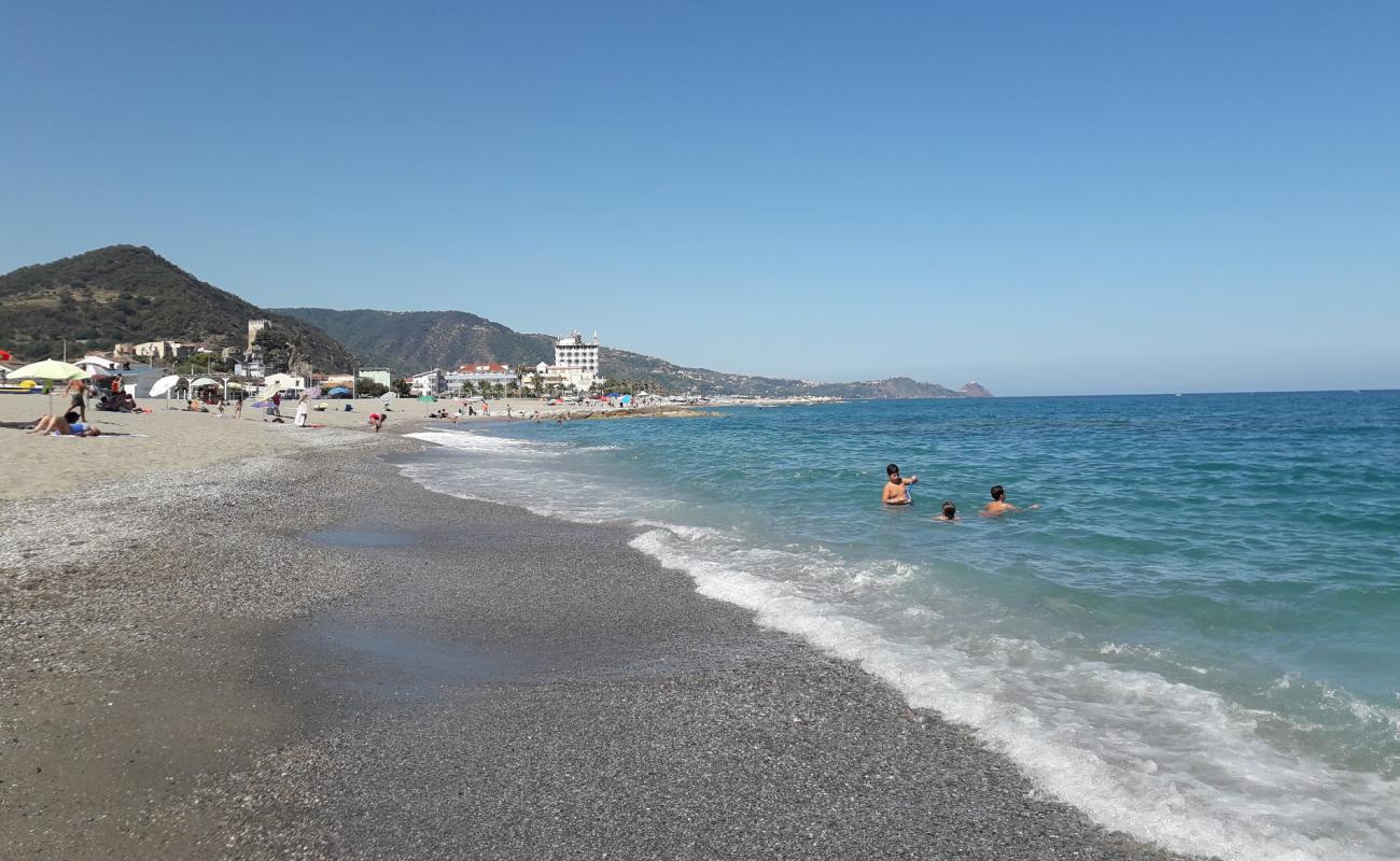 Costa Saracena'in fotoğrafı çakıl ile kum yüzey ile