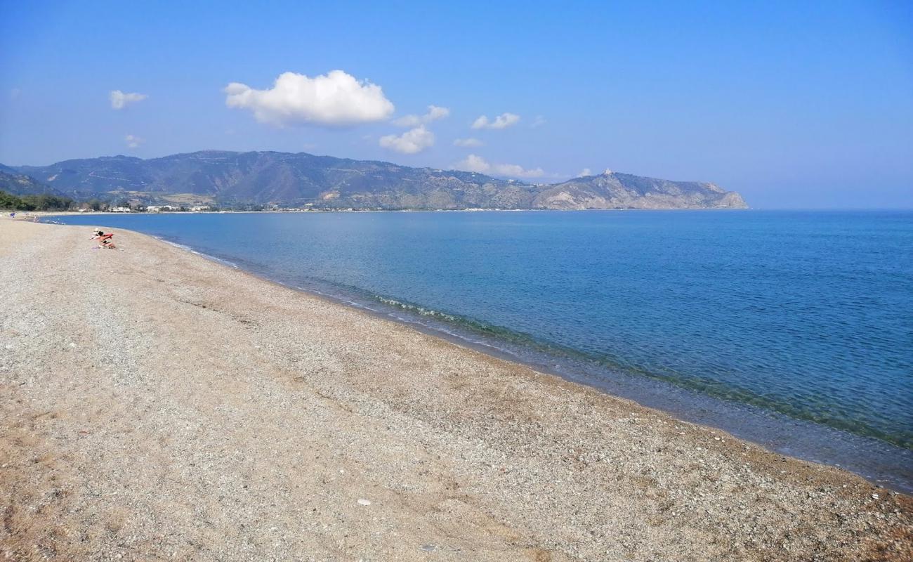 Bazia Bay'in fotoğrafı hafif ince çakıl taş yüzey ile