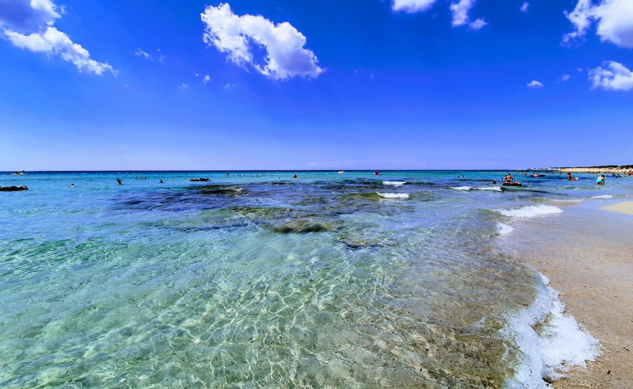 Spiaggia Chiara'in fotoğrafı açık bej kum yüzey ile