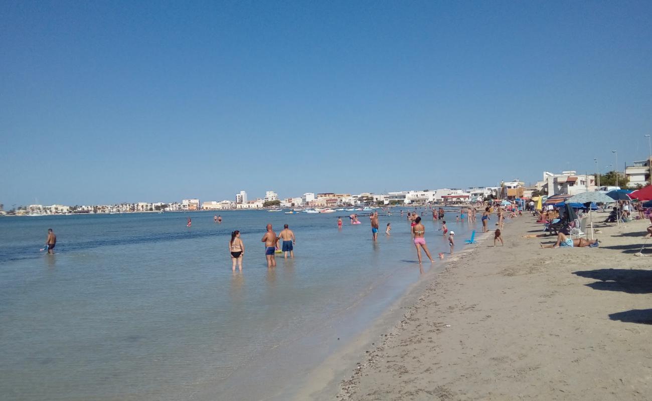 Riccione beach'in fotoğrafı açık bej kum yüzey ile