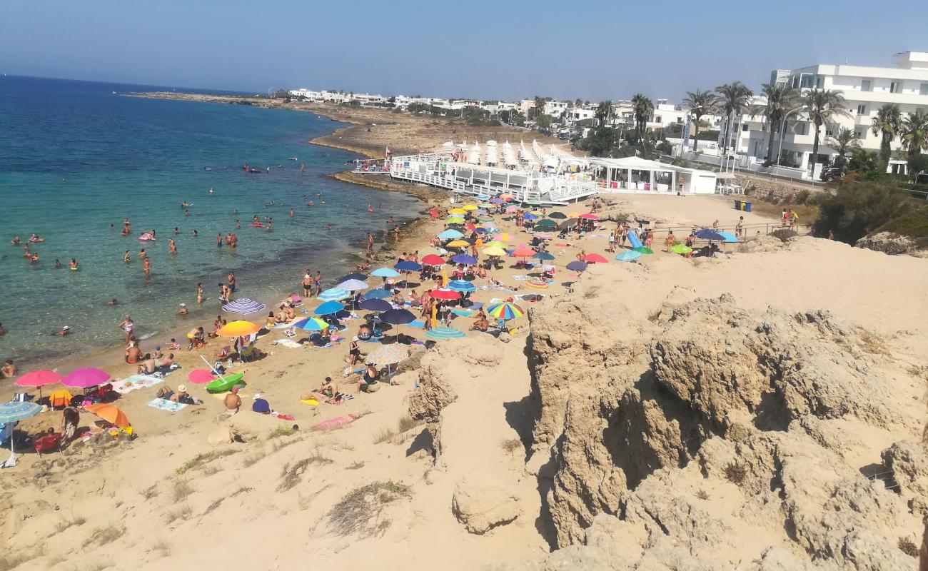 Lido Pazze'in fotoğrafı bej kum ve kayalar yüzey ile