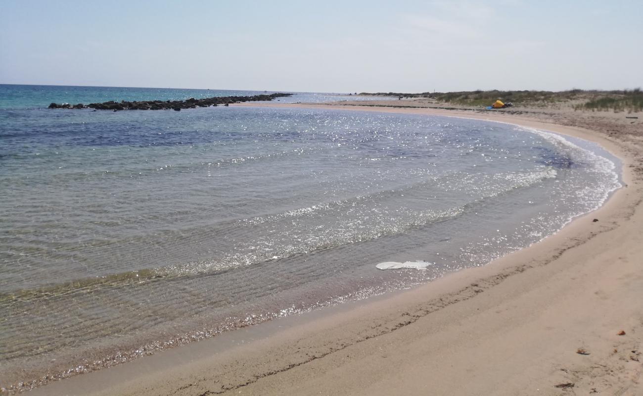 Cesine beach II'in fotoğrafı parlak kum yüzey ile