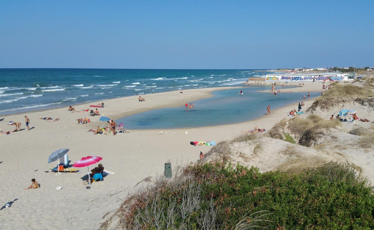 Torre Chianca beach'in fotoğrafı parlak ince kum yüzey ile