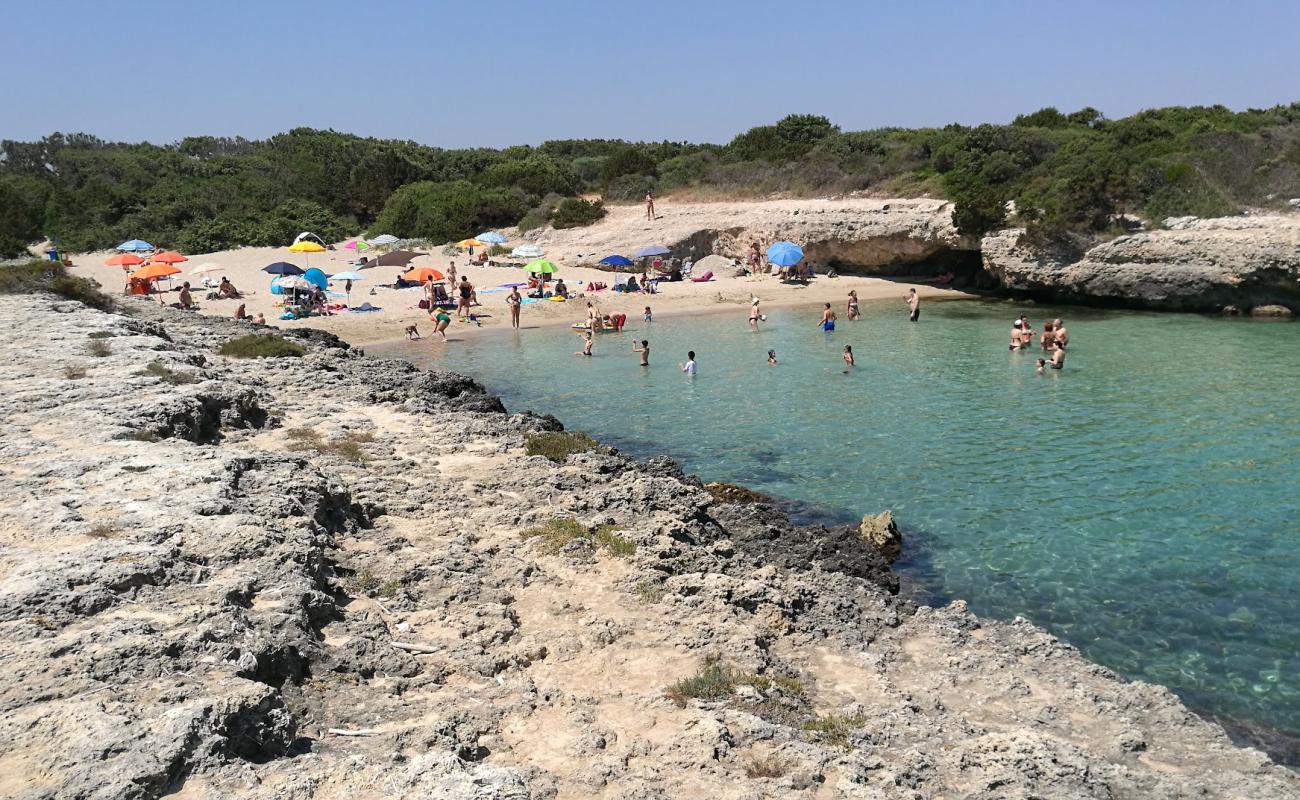 Spiaggia di Torre Pozzelle'in fotoğrafı açık bej kum yüzey ile