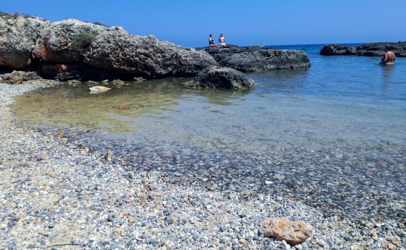 La Goletta beach'in fotoğrafı gri kum ve çakıllar yüzey ile