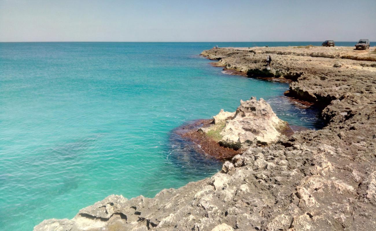 Cala Corvino beach'in fotoğrafı açık bej kum yüzey ile