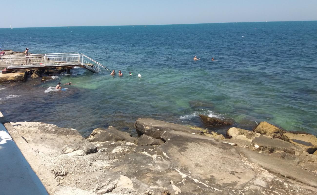 Spiaggia di Santo Spirito'in fotoğrafı rocky shore yüzey ile