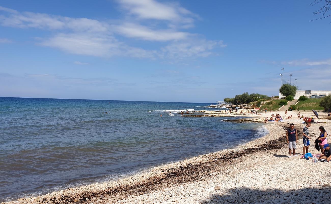 Prima Cala'in fotoğrafı kayalık arazi yüzey ile
