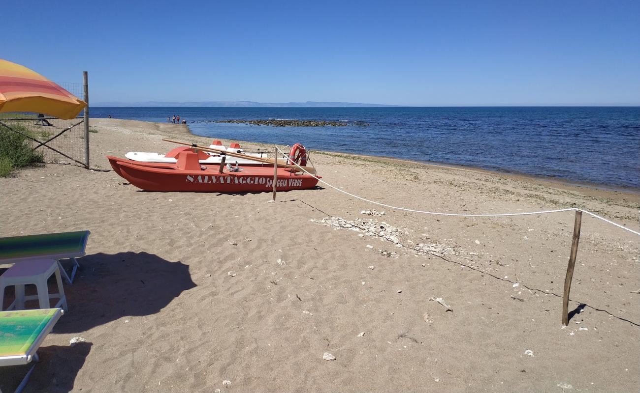 Ariscianne beach'in fotoğrafı parlak kum yüzey ile