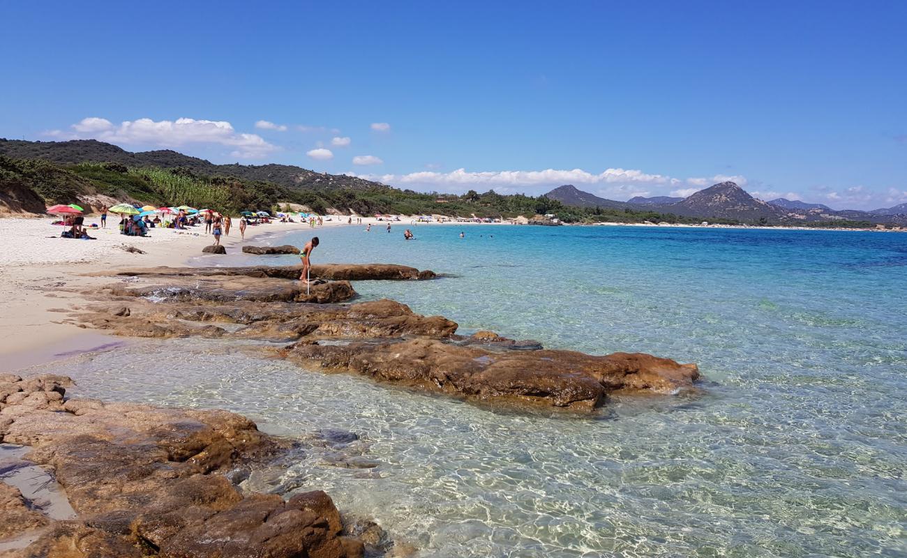 Sant'Elmo Plajı'in fotoğrafı açık bej kum yüzey ile