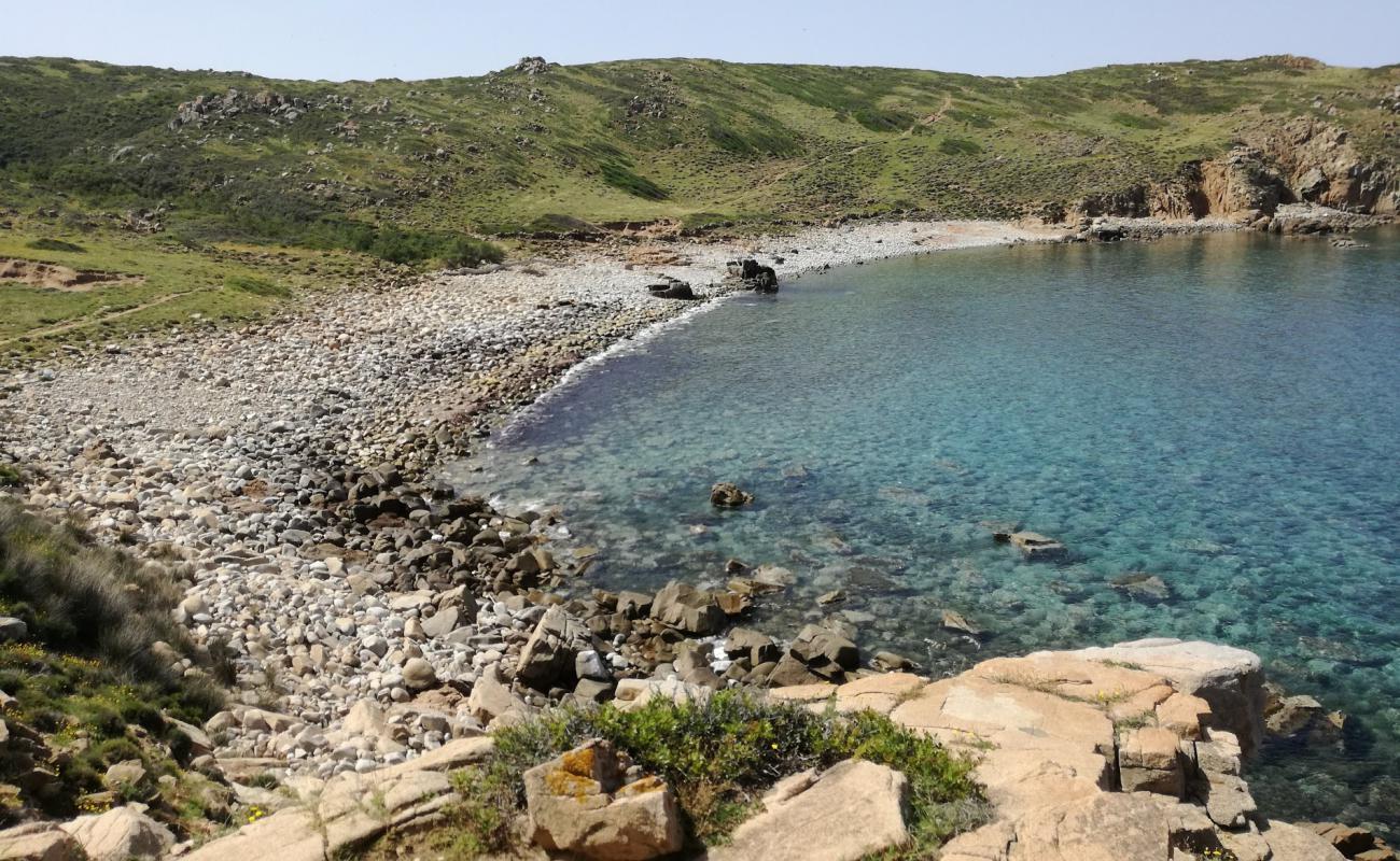 Cala is Tramatzus'in fotoğrafı bej çakıl yüzey ile