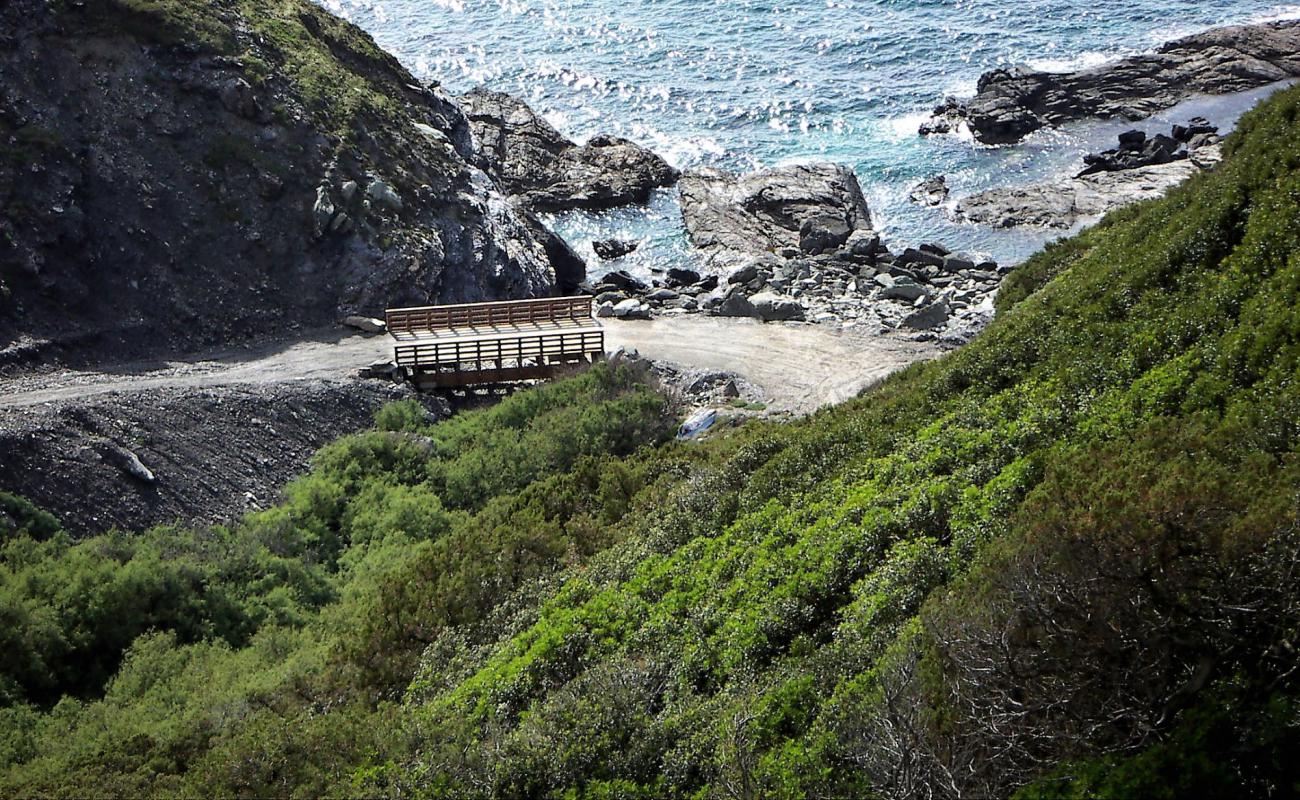 Cala Rio Flumini'in fotoğrafı kayalık arazi yüzey ile