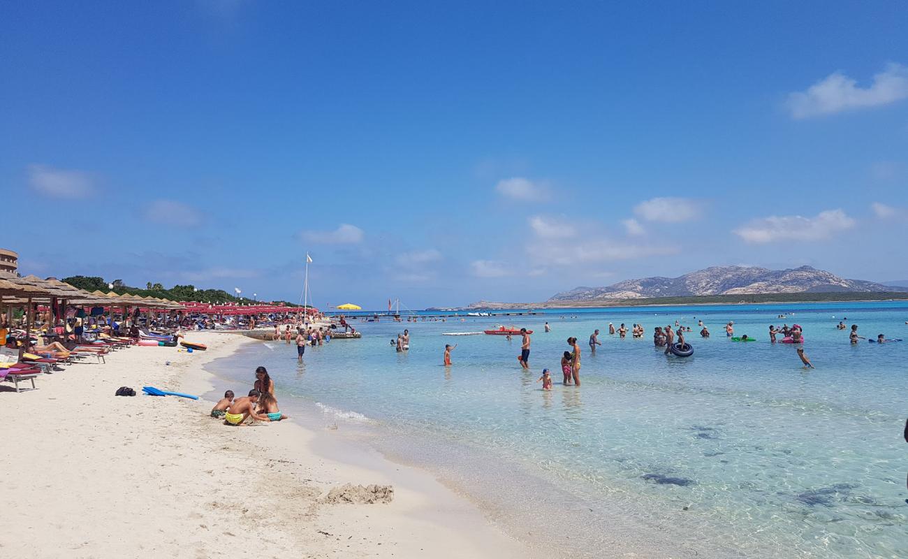 Gabbiano Plajı'in fotoğrafı parlak kum yüzey ile