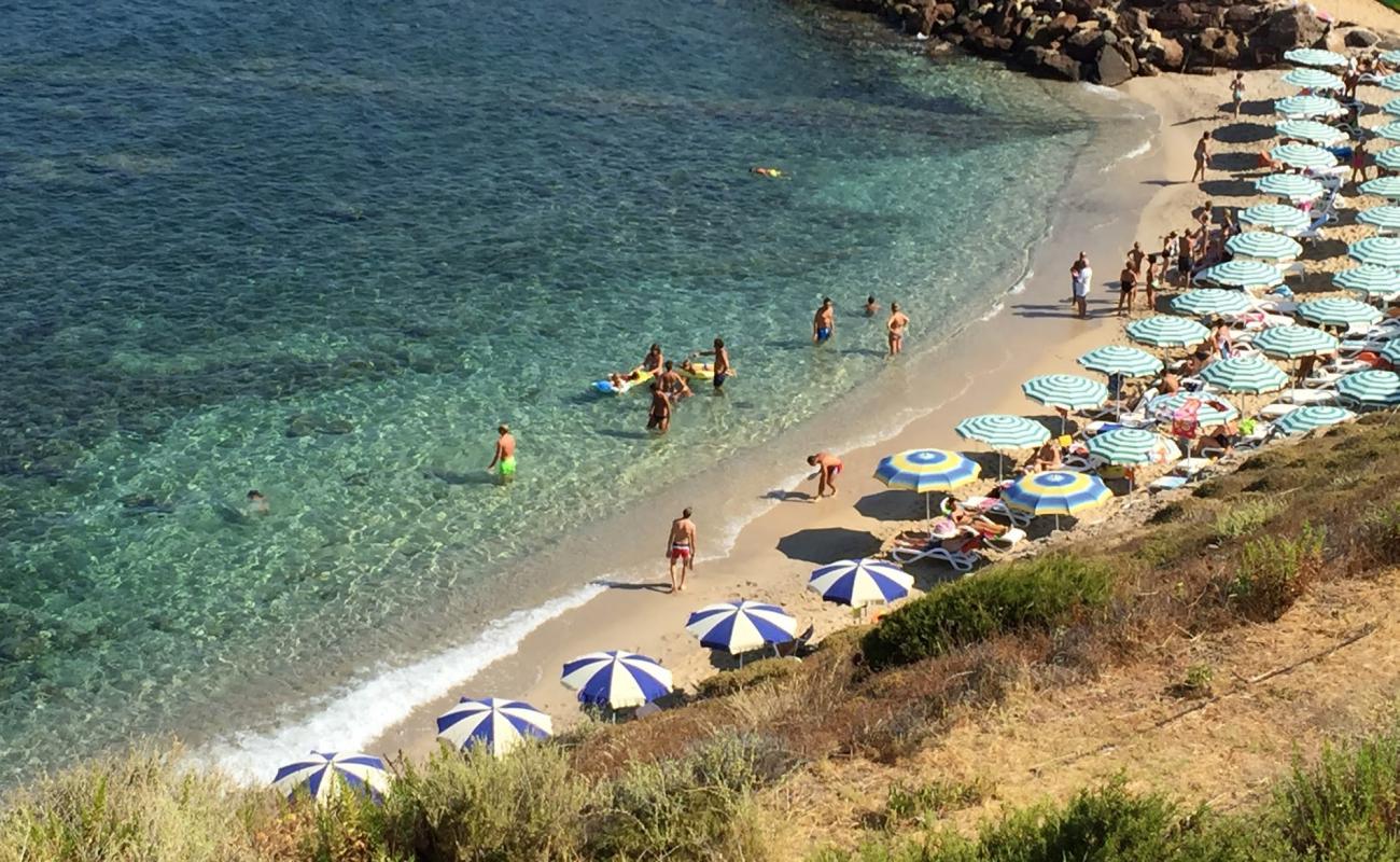 Li Paddimi beach'in fotoğrafı kahverengi kum yüzey ile
