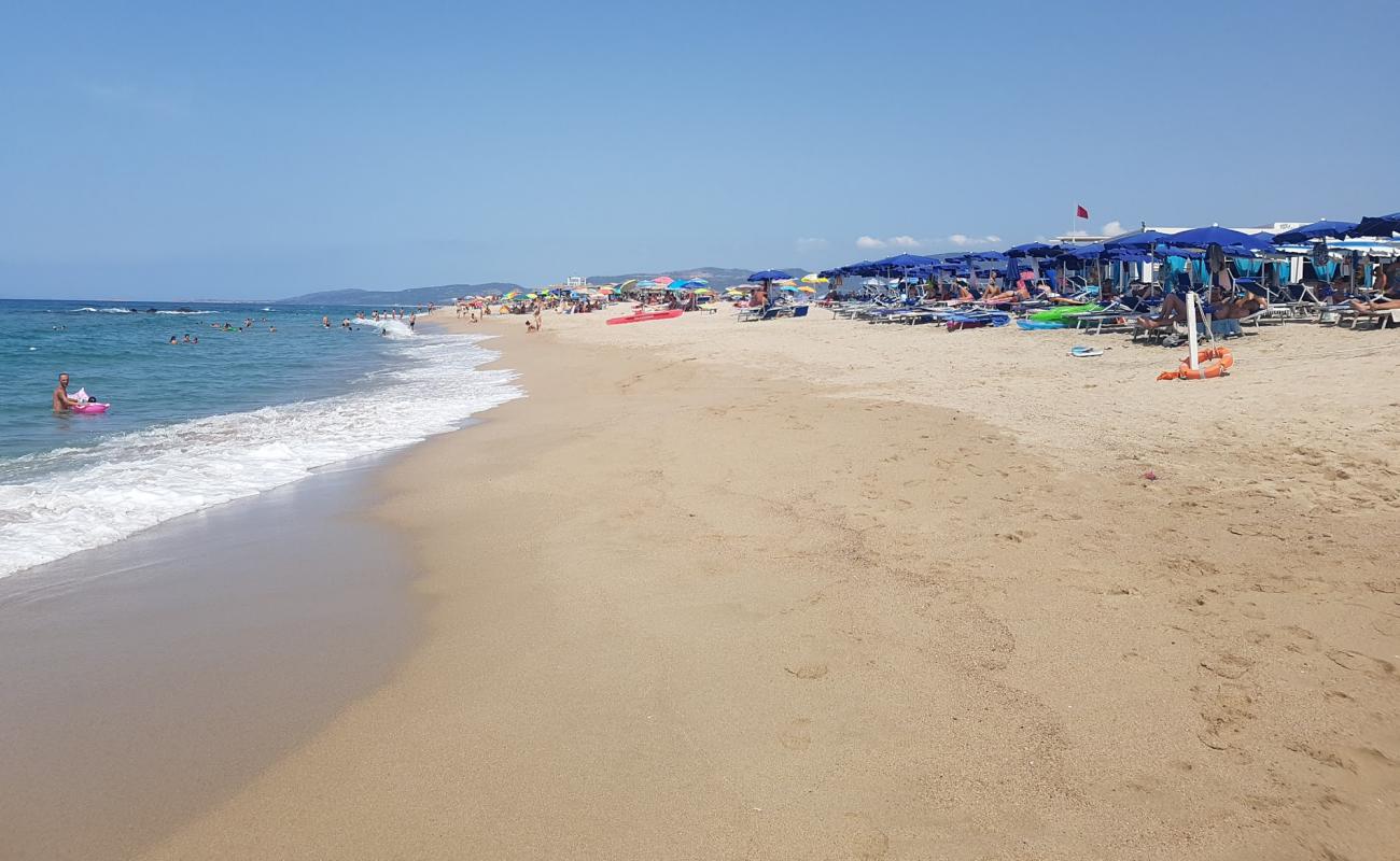 San Pietro A Mare'in fotoğrafı açık bej kum yüzey ile