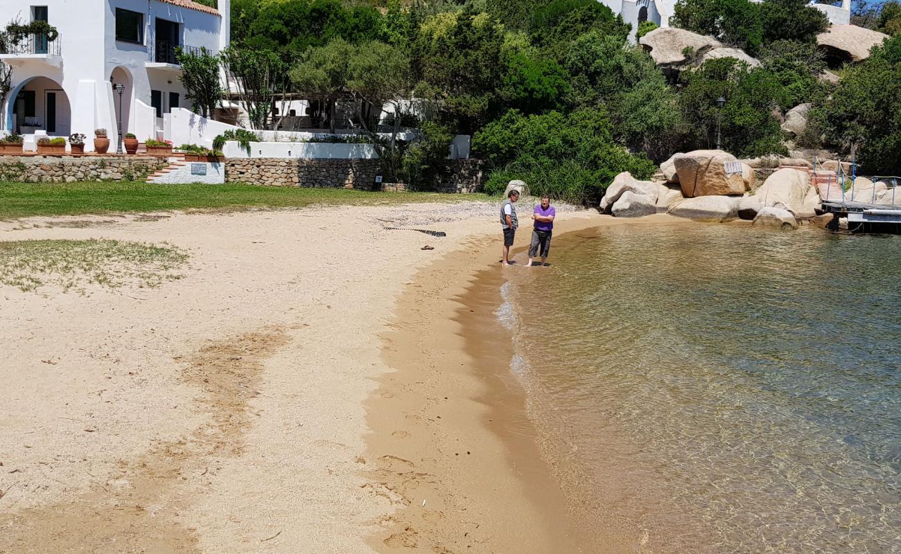 Porto Rafael'in fotoğrafı kahverengi kum yüzey ile