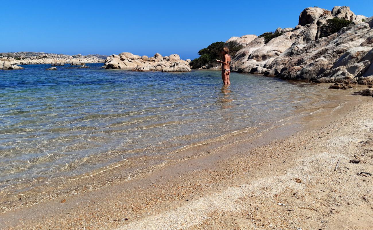 Spiagge gemelle'in fotoğrafı bej kum ve kayalar yüzey ile