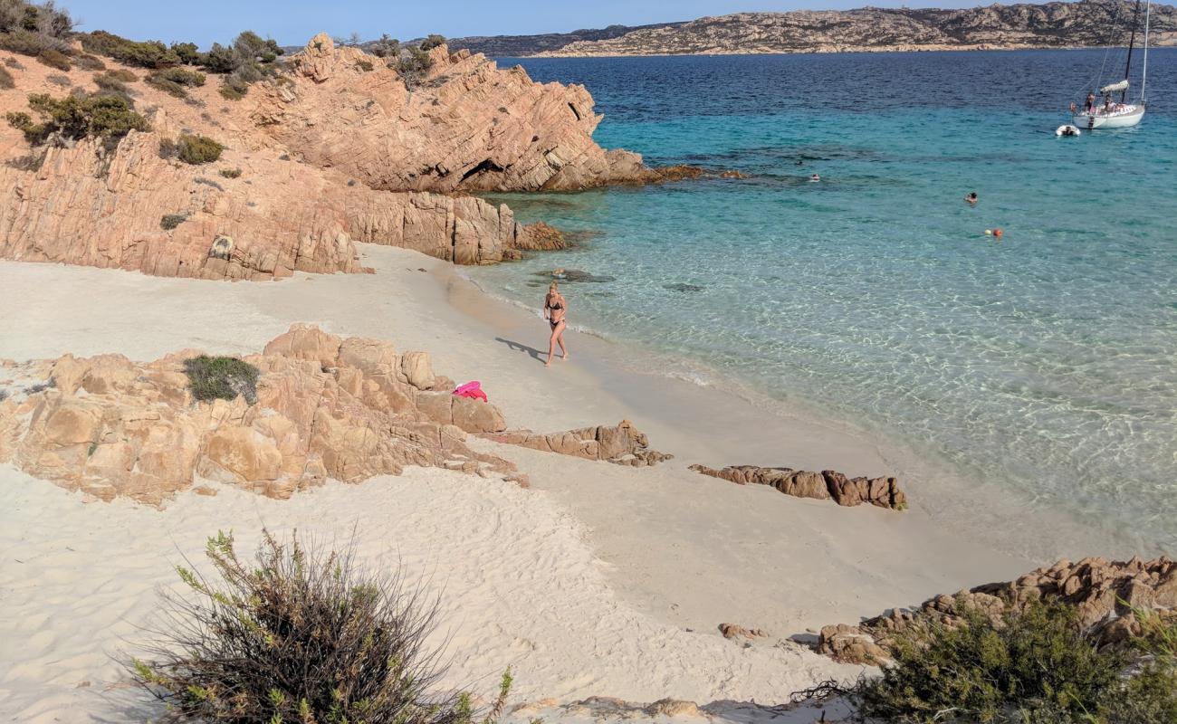 Cala Soraya Plajı'in fotoğrafı parlak ince kum yüzey ile