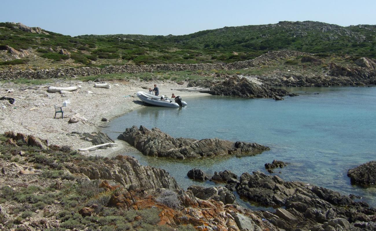 Cala Muro'in fotoğrafı bej kum ve çakıl yüzey ile