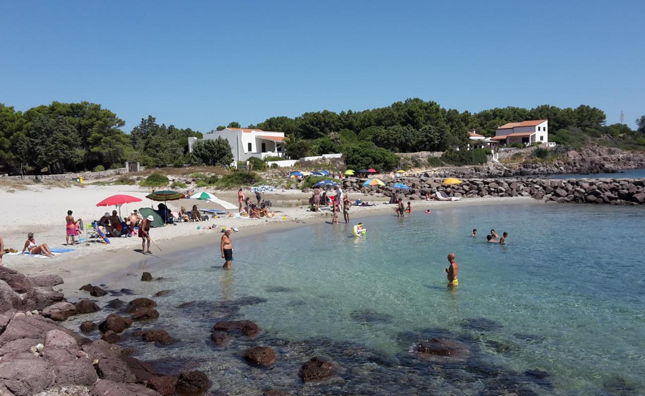 Punta Nera Beach'in fotoğrafı açık bej kum yüzey ile
