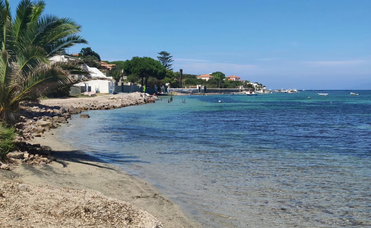 Tacca Rossa Beach'in fotoğrafı açık bej kum yüzey ile
