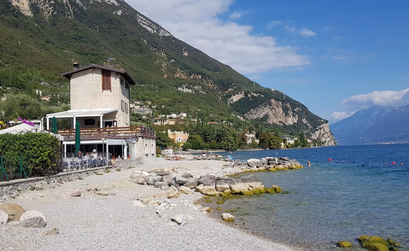 Fontanella Beach'in fotoğrafı gri çakıl taşı yüzey ile