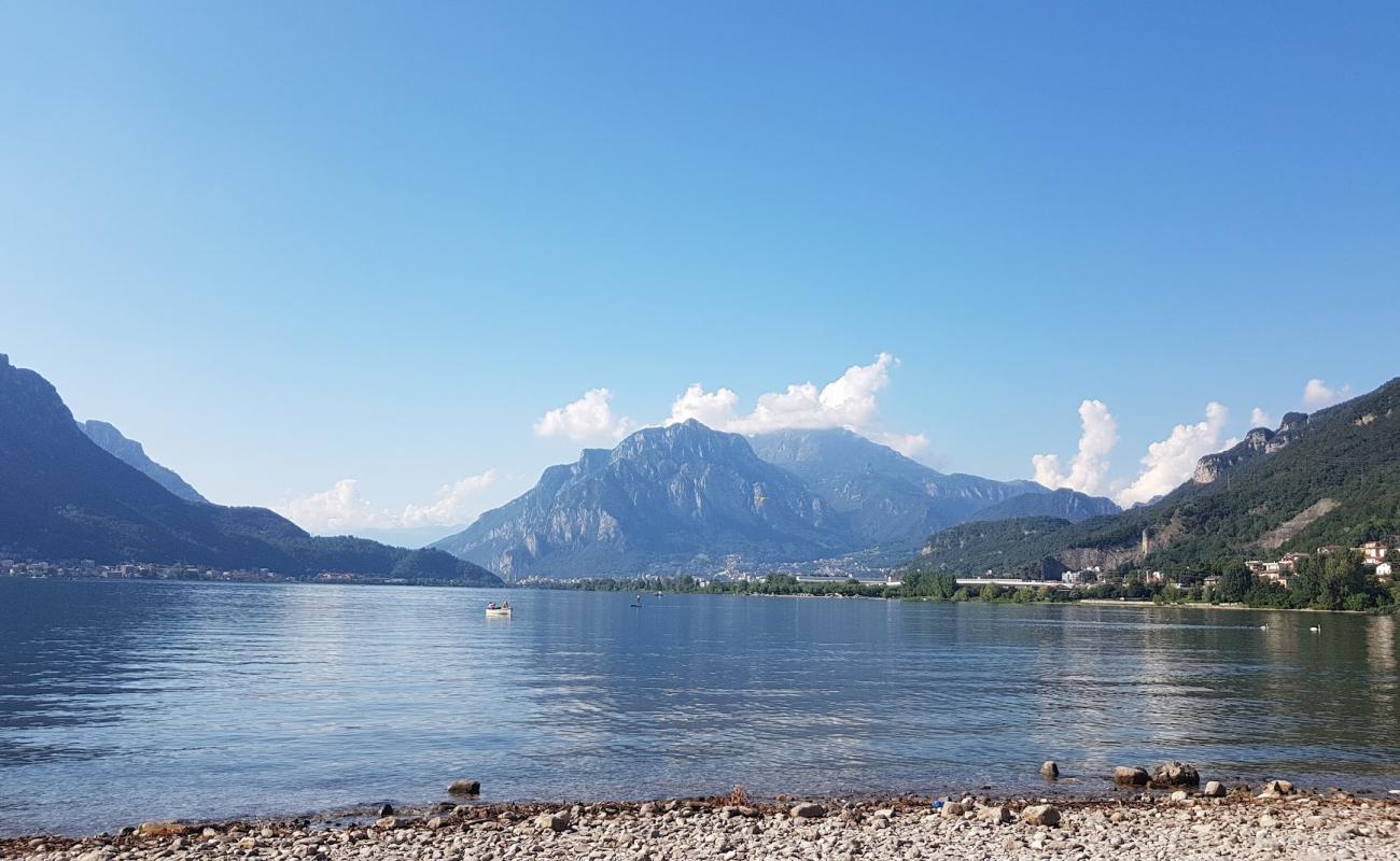 Vercurago Beach'in fotoğrafı çim yüzey ile