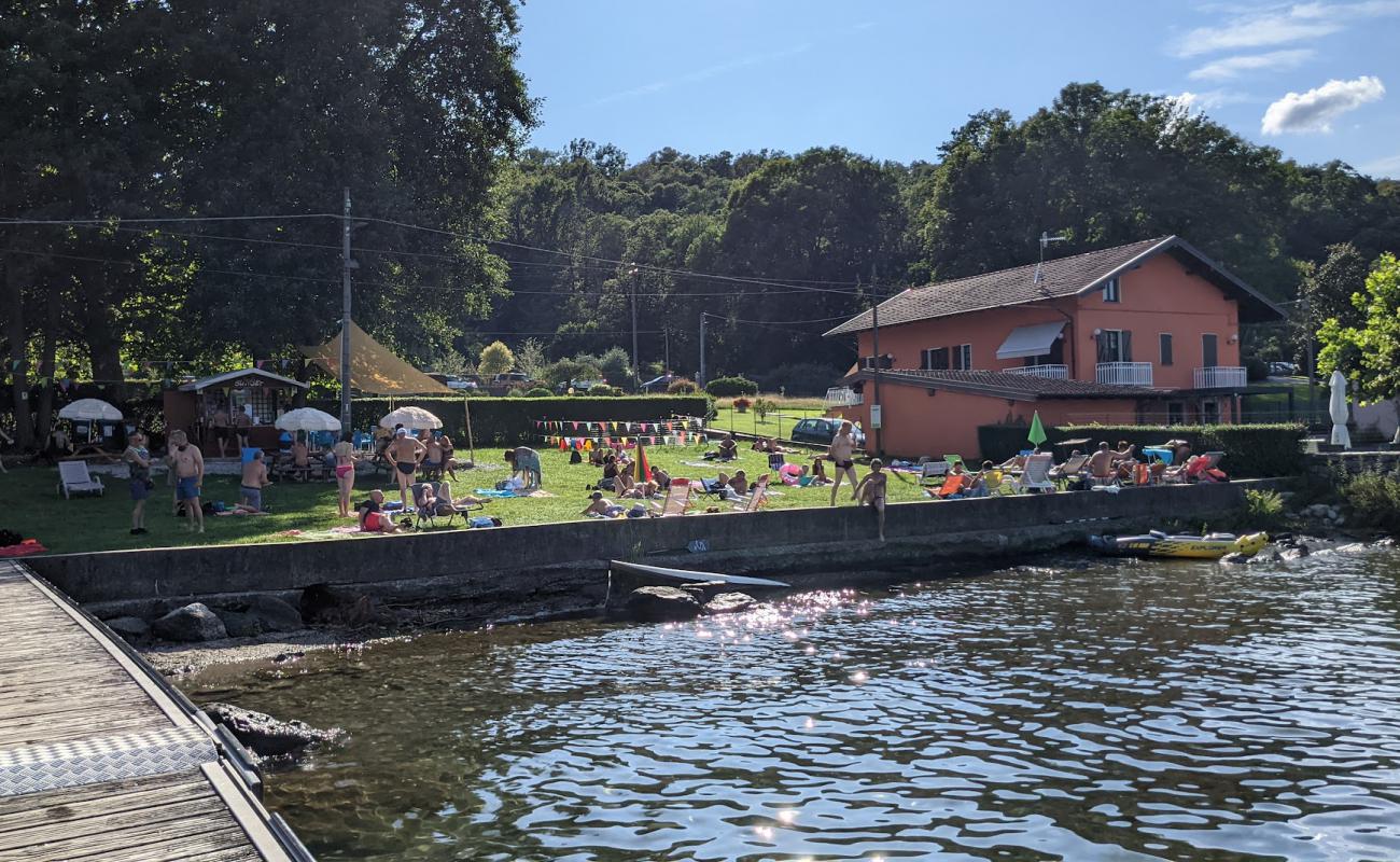 Spiaggia comunale Pascolo'in fotoğrafı çim yüzey ile