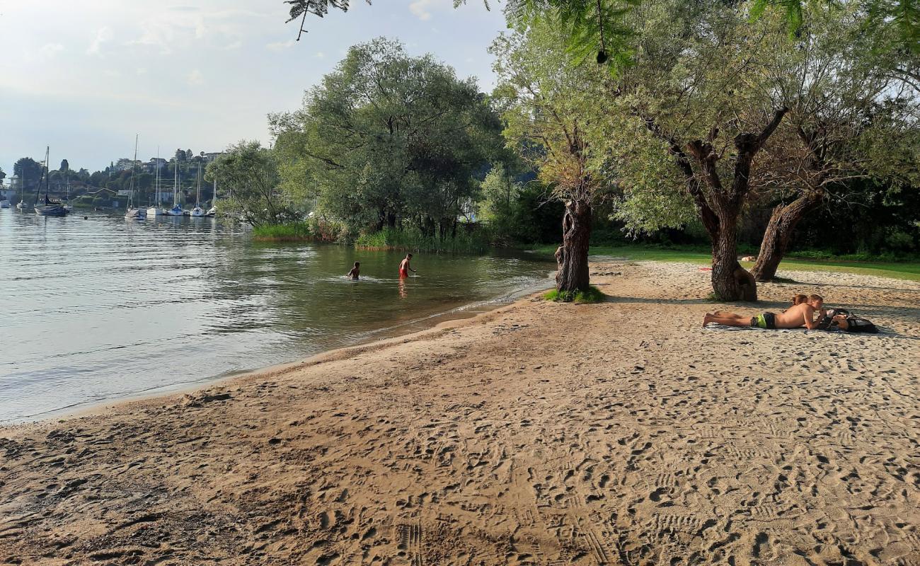 Spiaggia Guree Monvalle'in fotoğrafı açık bej kum yüzey ile