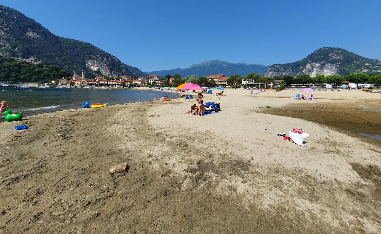 Spiaggia Feriolo'in fotoğrafı parlak kum yüzey ile