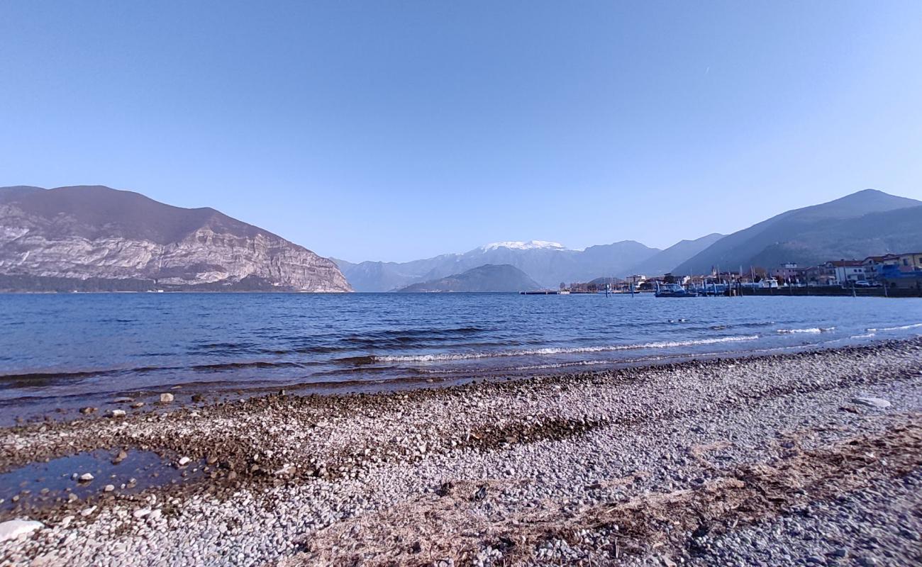 Spiaggia dell Camping Punta D'Oro'in fotoğrafı çim yüzey ile