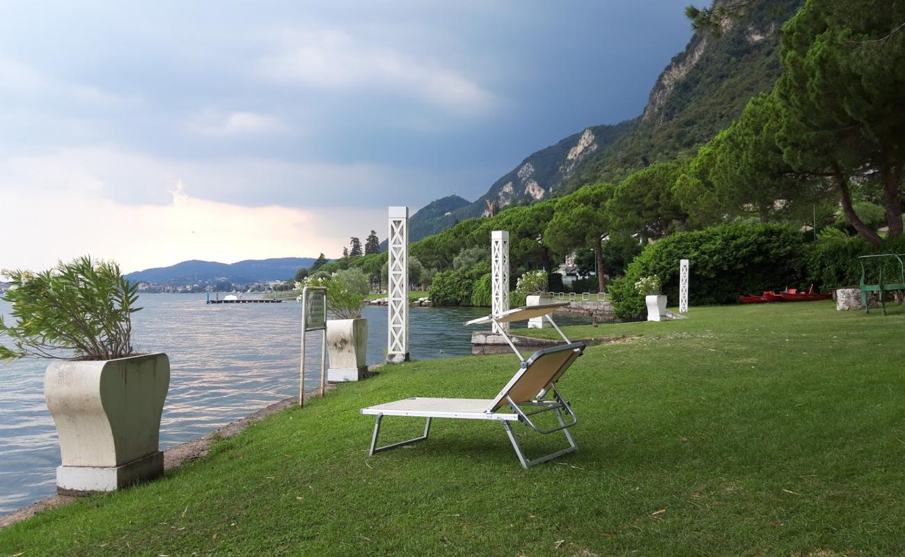 Eurovil Beach'in fotoğrafı çim yüzey ile
