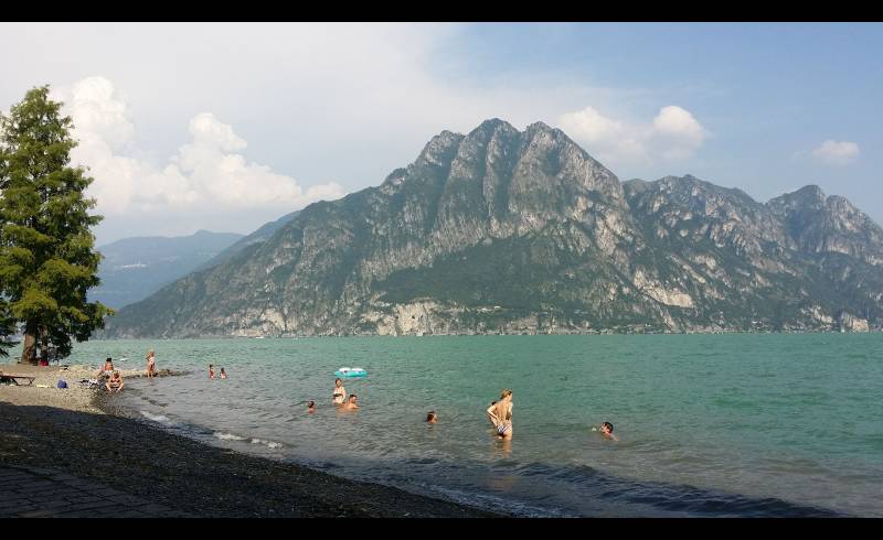 Trenta Passi Beach'in fotoğrafı gri çakıl taşı yüzey ile
