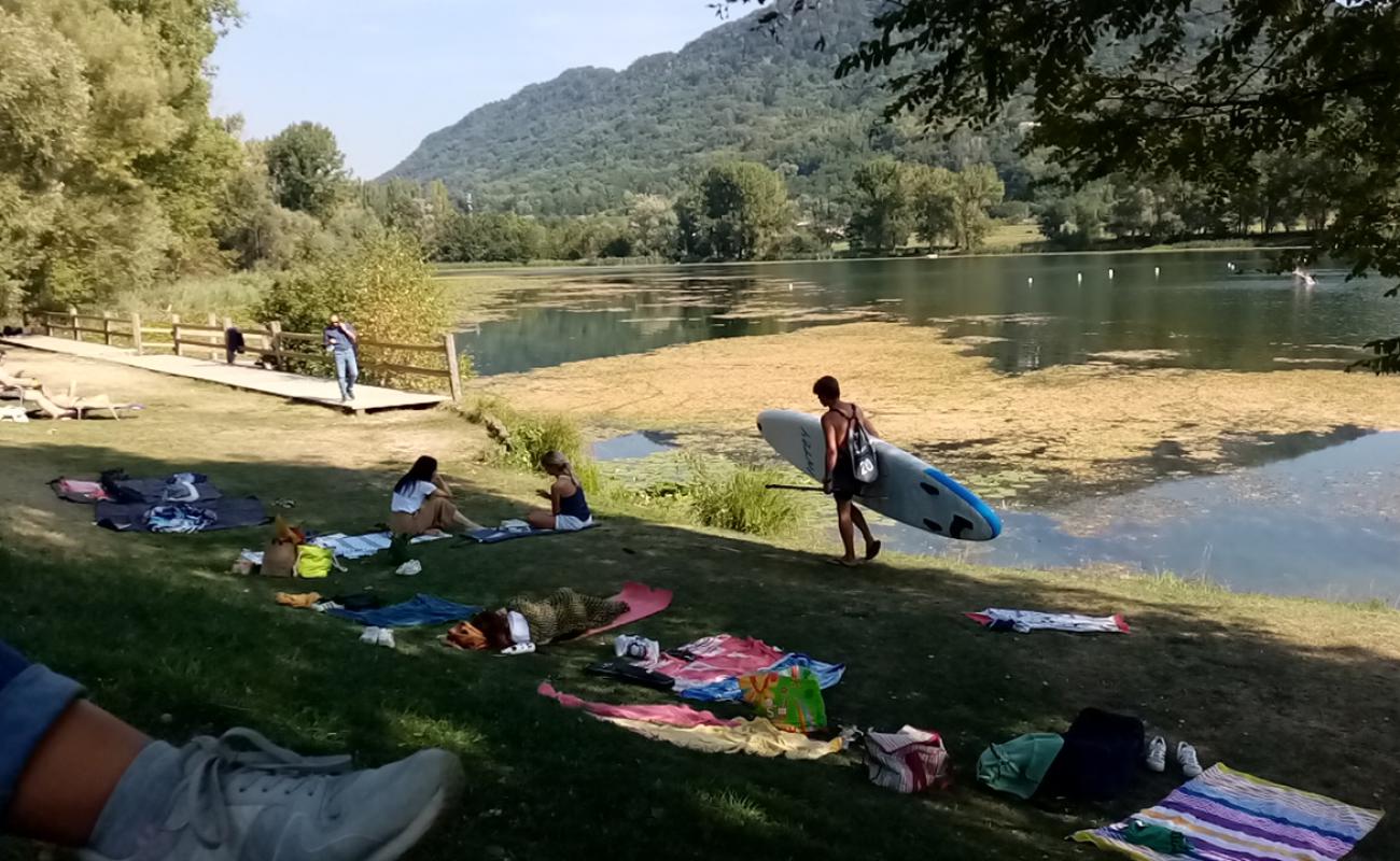 Lago di Santa Maria'in fotoğrafı çim yüzey ile